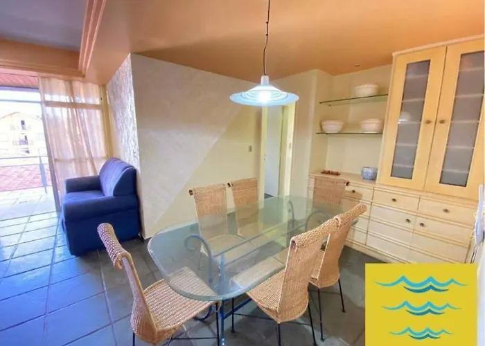 Apartamento Amplo - 1 Quarteirao Da Praia Do Forte